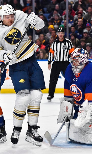 Varlamov, Islanders blank Sabres in 9th straight win